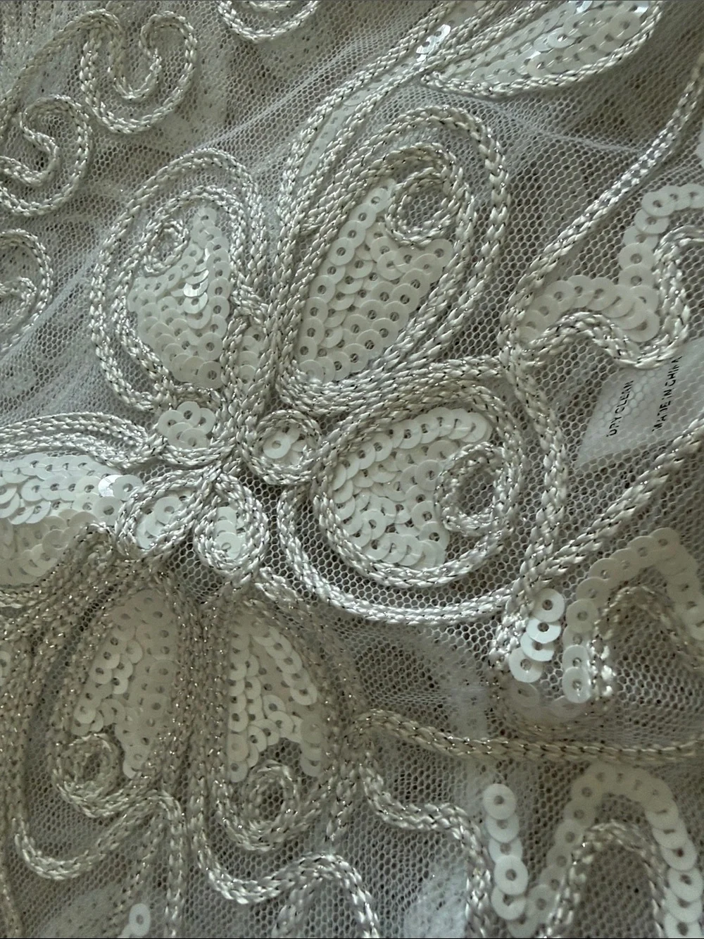 #256⭐️WHITE LACE CAPE